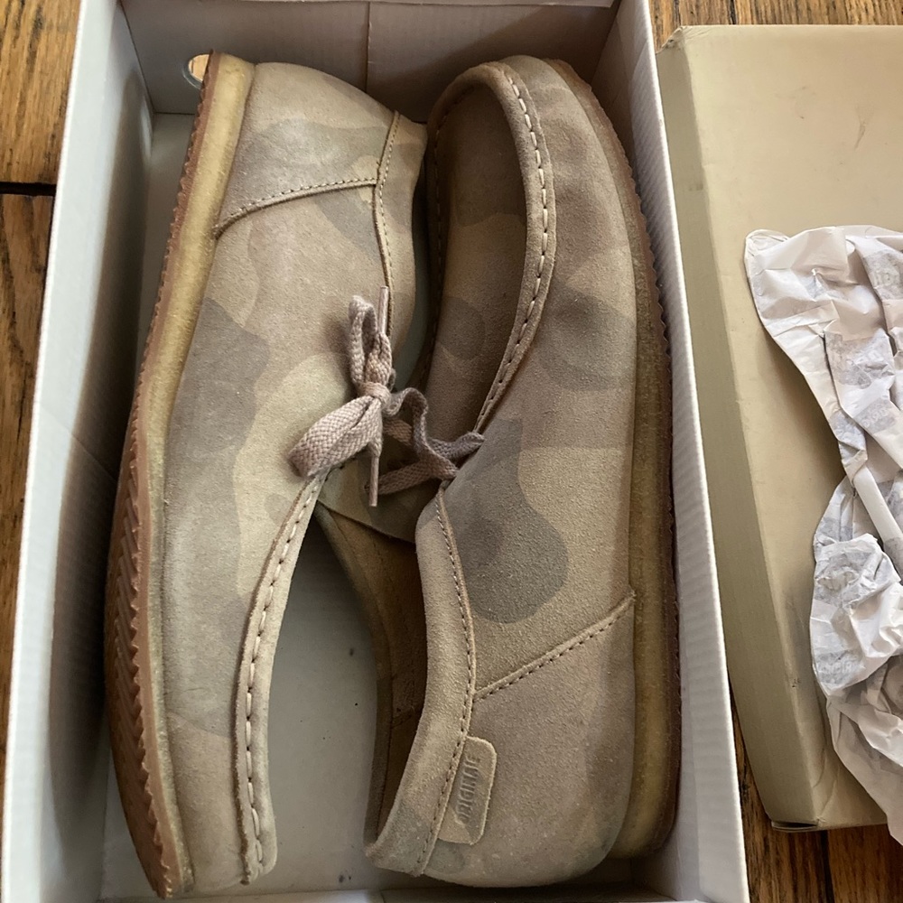 Clarks original wallabee